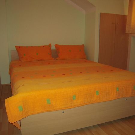 Lile Pestani Accommodation Εξωτερικό φωτογραφία
