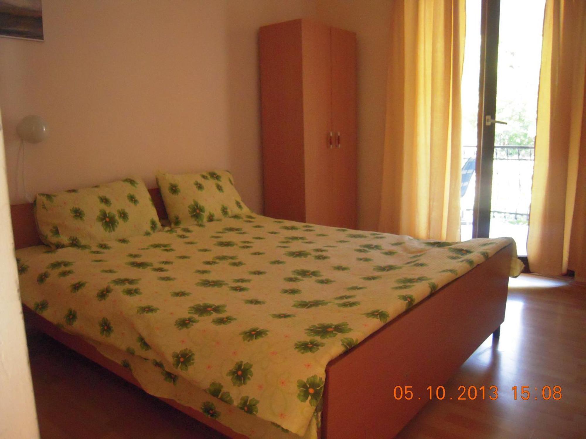 Lile Pestani Accommodation Δωμάτιο φωτογραφία