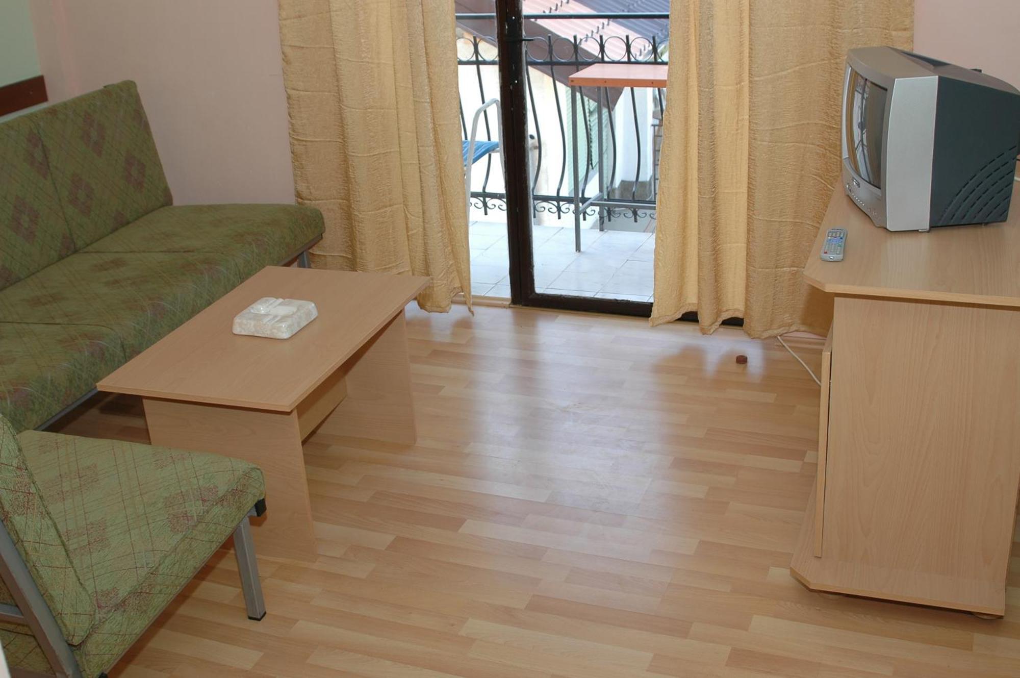 Lile Pestani Accommodation Δωμάτιο φωτογραφία