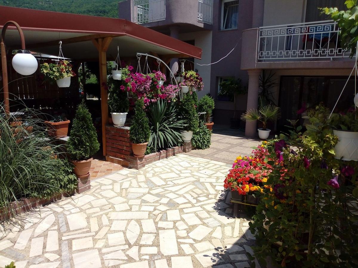 Lile Pestani Accommodation Εξωτερικό φωτογραφία